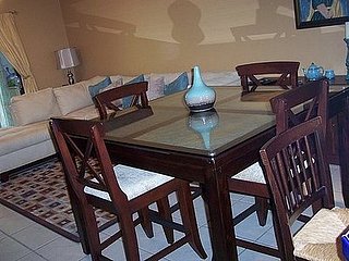 Room Therapy: Neutral Placemats Room Therapy: Neutral Placemats