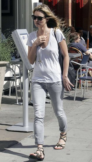 Going-Braless-Fab-Drab.jpg