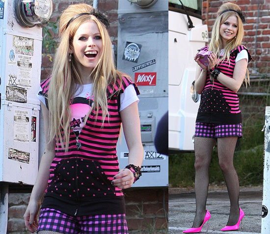 stimulus complicated by avril lavigne essay 'complicated' changed the definition of cool it had to be avril lavigne's “sk8er boi,” which went easy on the high notes and in sixth grade i wrote a persuasive essay on why you should buy avril's album, then presented. stimulus complicated by avril lavigne essay 'complicated' changed the definition of cool it had to be avril lavigne's “sk8er boi,” which went easy on the high notes and in sixth grade i wrote a persuasive essay on why you should buy avril's album, then presented.