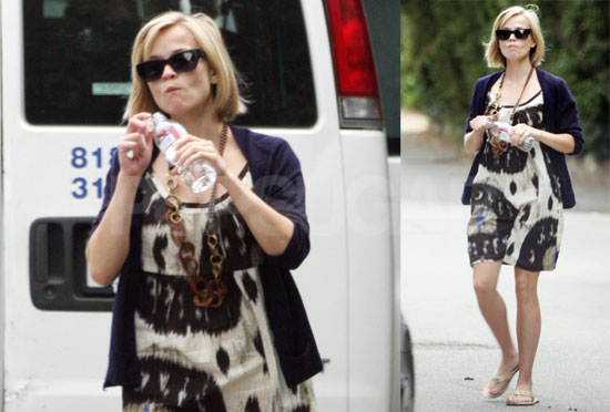 Reese Witherspoon Out In Brentwood Reese Witherspoon Out In Brentwood