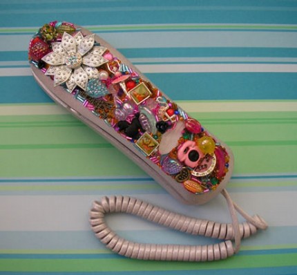 Glitz n' Glammed Out Retro Style Telephone Glitz n' Glammed Out Retro Style Telephone