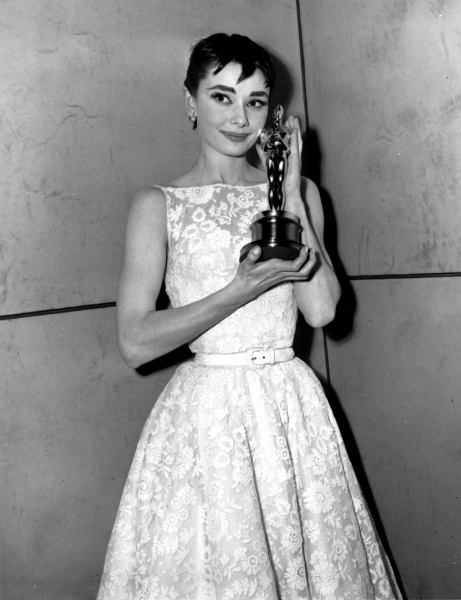 Audrey Hepburn at the 1954 Academy Awards | 83 Unforgettable Looks From ...