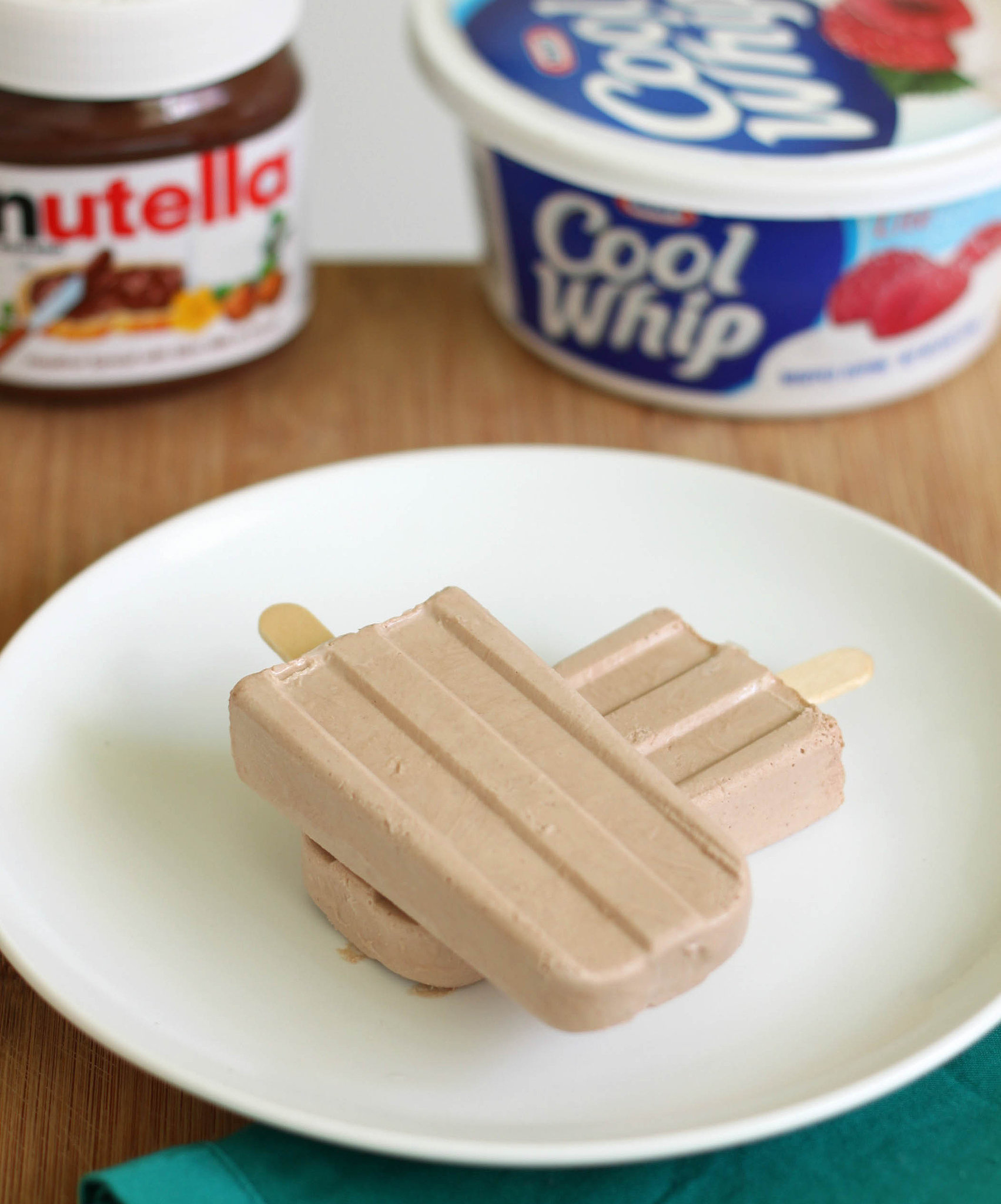 Creamy Nutella Popsicles | 45 Delicious No-Bake Summer Dessert Ideas ...