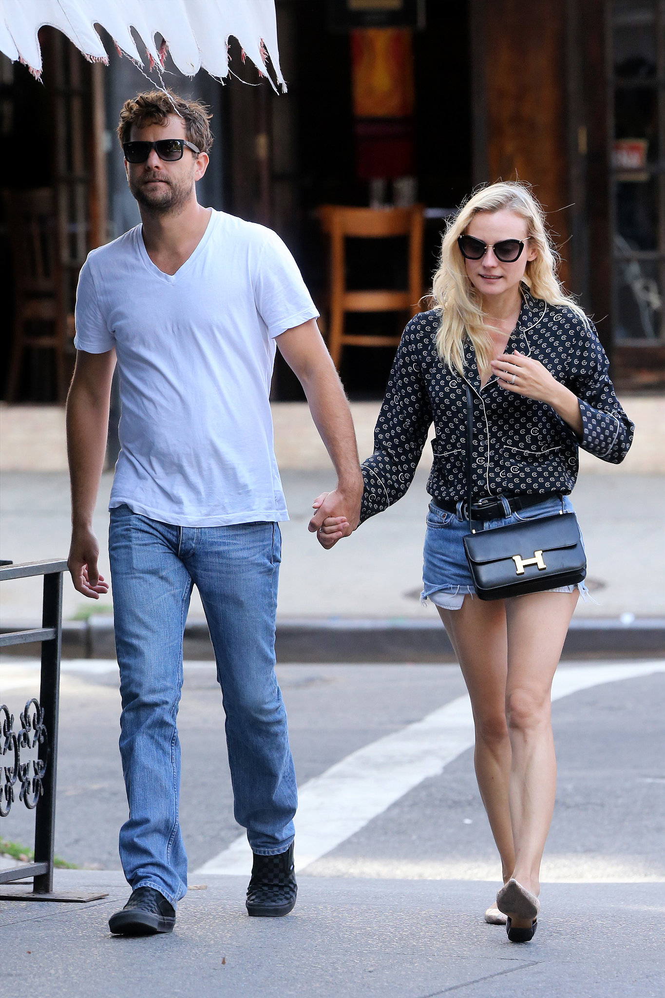 Cool couple Joshua Jackson and Diane Kruger held hands as they | The ...