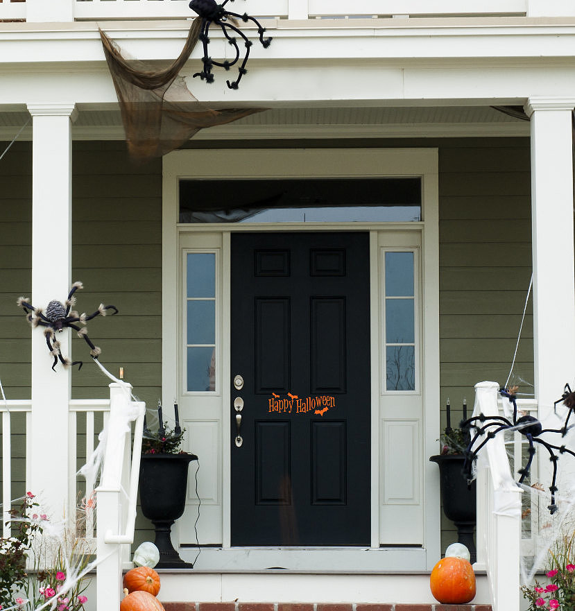 Happy Halloween Door Decal | Get Inspired by These Creative Outdoor ...