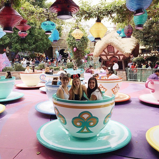 Spinning Teacups | 25 Photos All Disneyland Fans Must Take on Their ...