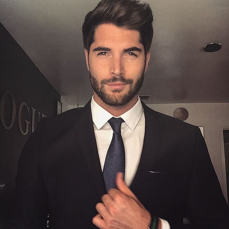 Nick Bateman | 21 Ridiculously Hot Male Models Who Are About to Steam ...