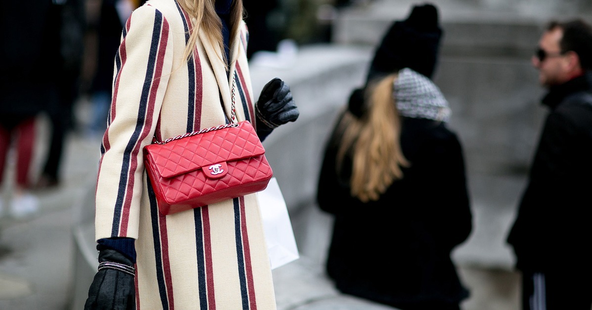 How to Wear a Crossbody Bag POPSUGAR Fashion