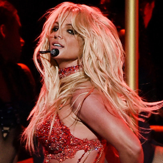 Britney-Spears-performt-bei-den-Billboar