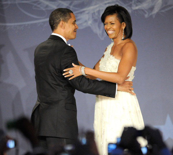 Photos of President Barack and Michelle Obama at the Inaugural Balls ...